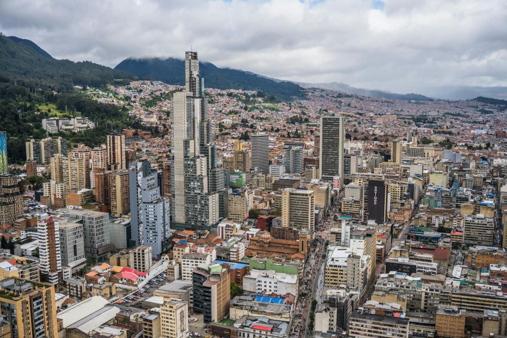 Unlocking Financial Opportunities: How to Navigate Loans with Bancolombia and Banco de Bogotá in Colombia - Como solicitar empréstimo na Colombia