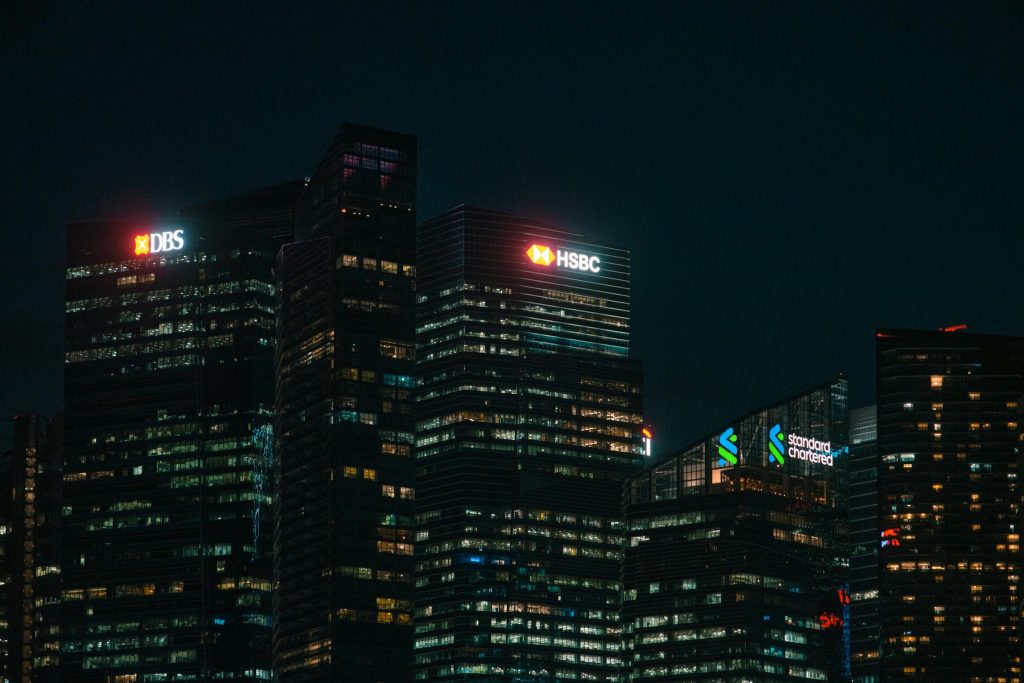 Navigating Italy’s Financial Landscape: Insights on BFF Bank S.p.A. and Intesa Sanpaolo - Melhores cartões de credito da Italia