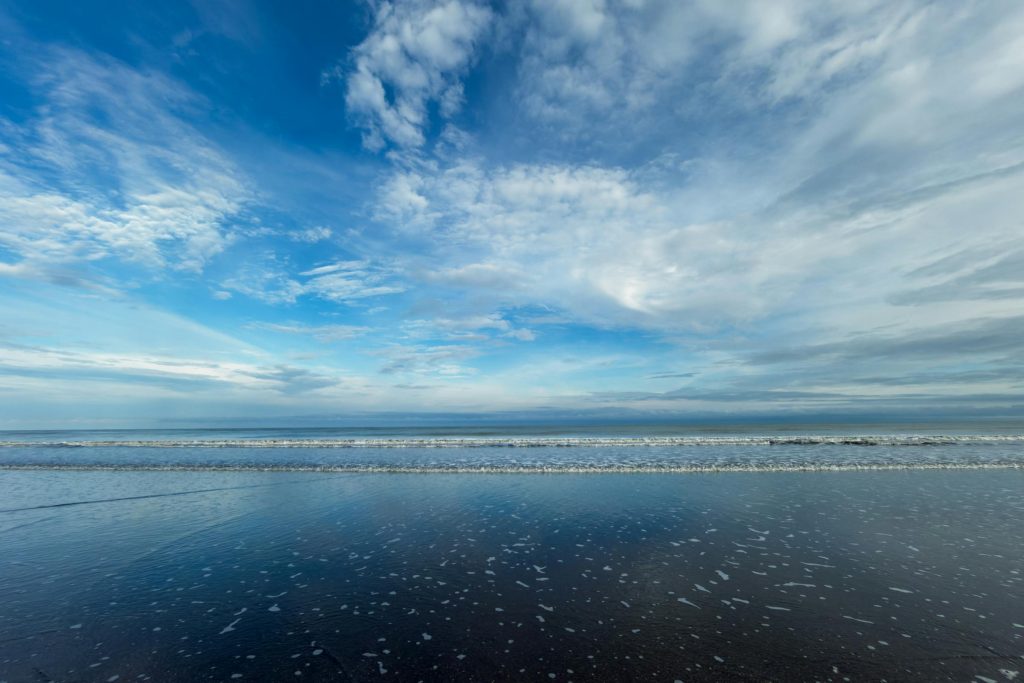 The Ultimate Resource for Securing Loans in Ecuador: Comparing Banco Internacional and Produbanco - Como solicitar empréstimo no Equador