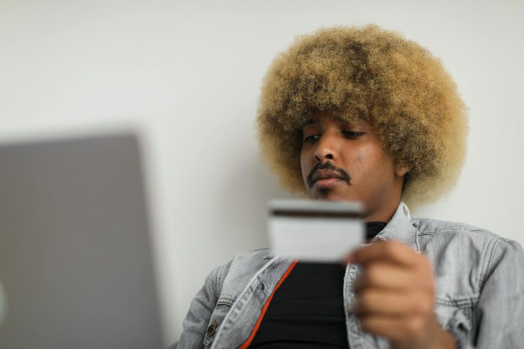 From Moldindconbank to Eximbank: Discover the Finest Credit Card Offers Tailored for Modern Consumers in Moldova - Melhores cartões de credito da Mondalvia