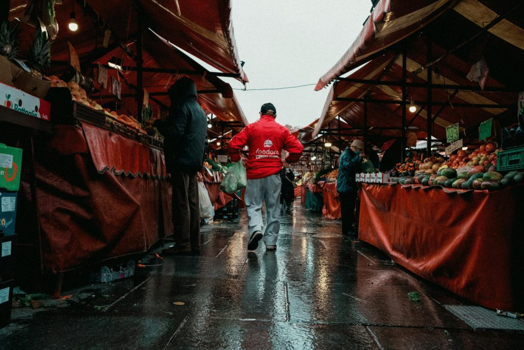 Navigating the Italian Job Market: A Comprehensive Guide to Leading Companies - Melhores vagas de emprego na Itália