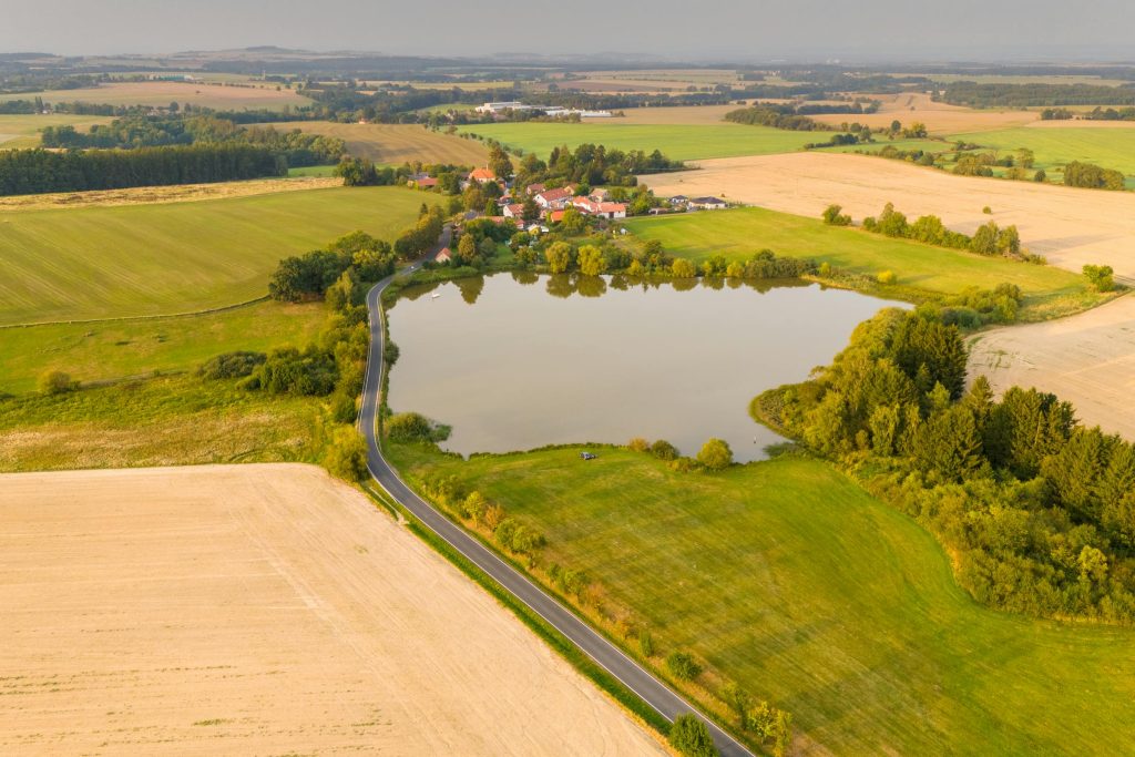 The Rise of MSC: Discovering the Best Salaries and Job Openings in the Czech Republic - oportunidade de emprego no MSC - Republica Tcheca